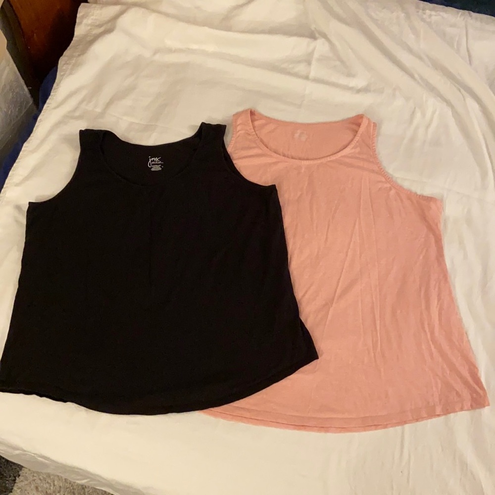 Flowy tank tops - Picture 1 of 9